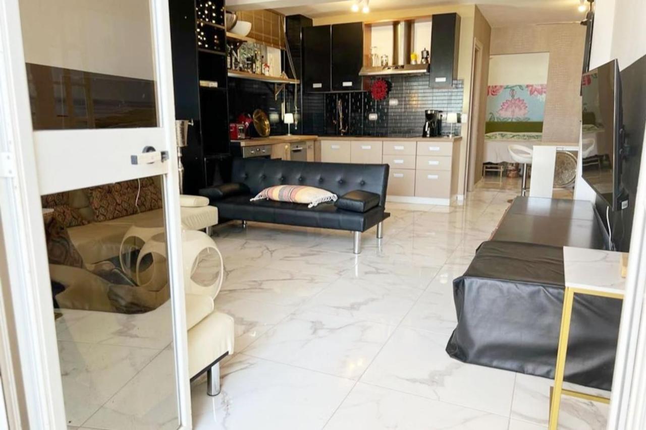 Wohnung Mit Direktem Meerzugang Torvaianica Extérieur photo